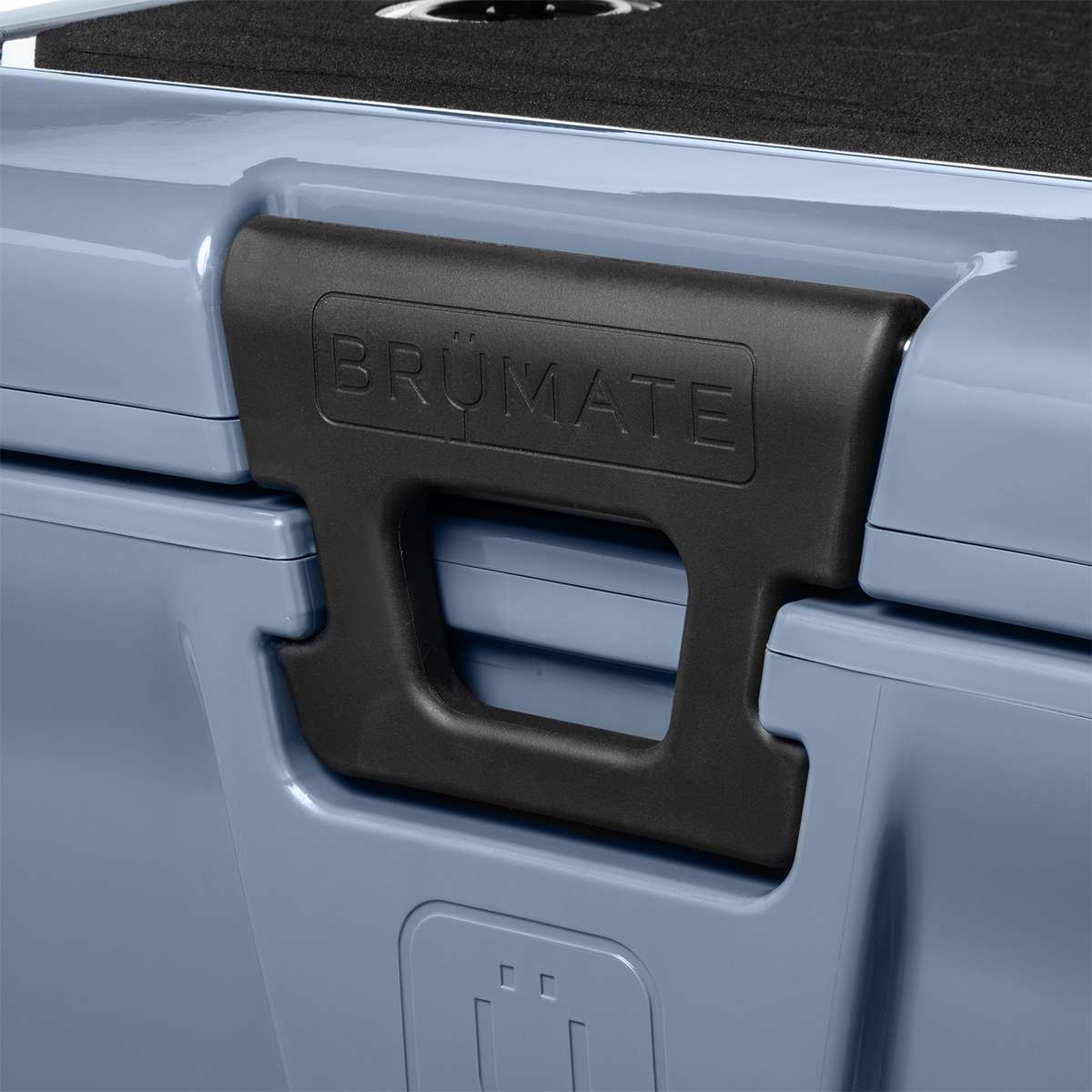 brutank-20qt-n6 BruTank-20-Denim-Latch.png